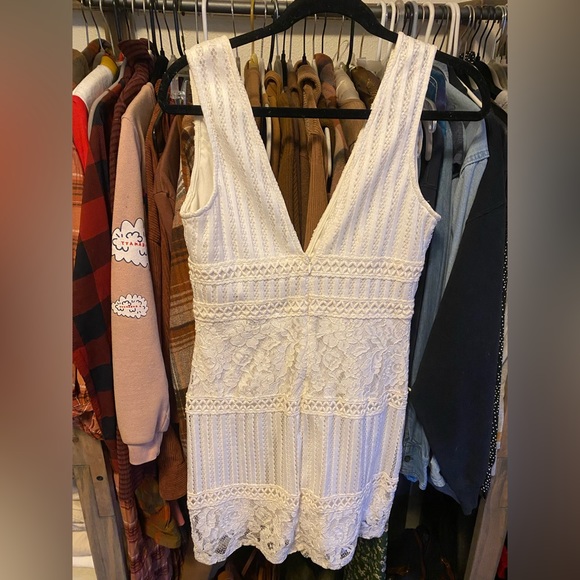 New Without Tags White Lace Midi Dress Size M - Picture 3 of 4